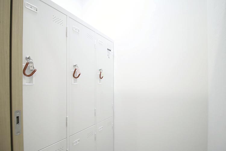 更衣室（2部屋完備）
